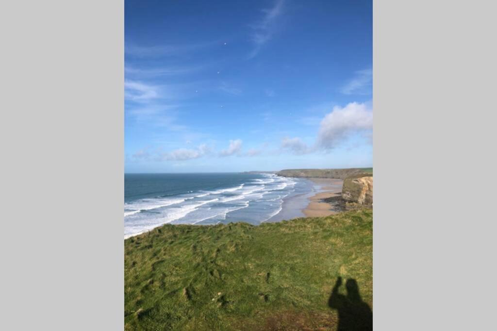 Six By The Sea - 2 Bed House - A Little Something For Everyone Saint Columb Minor Exterior foto